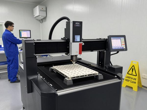 賦能HTCC量產：紫外飛秒激光鉆孔機如何實現高良率與低綜合成本